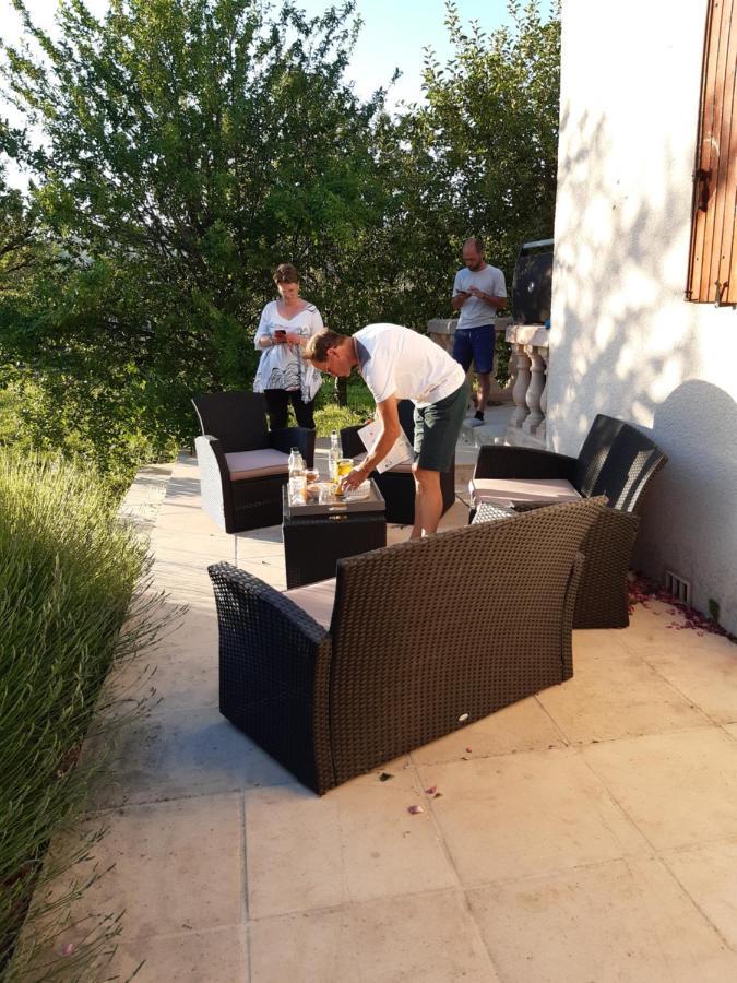 Maison De Famille Entre Vigne Et Lavande Verfeuil Exteriör bild